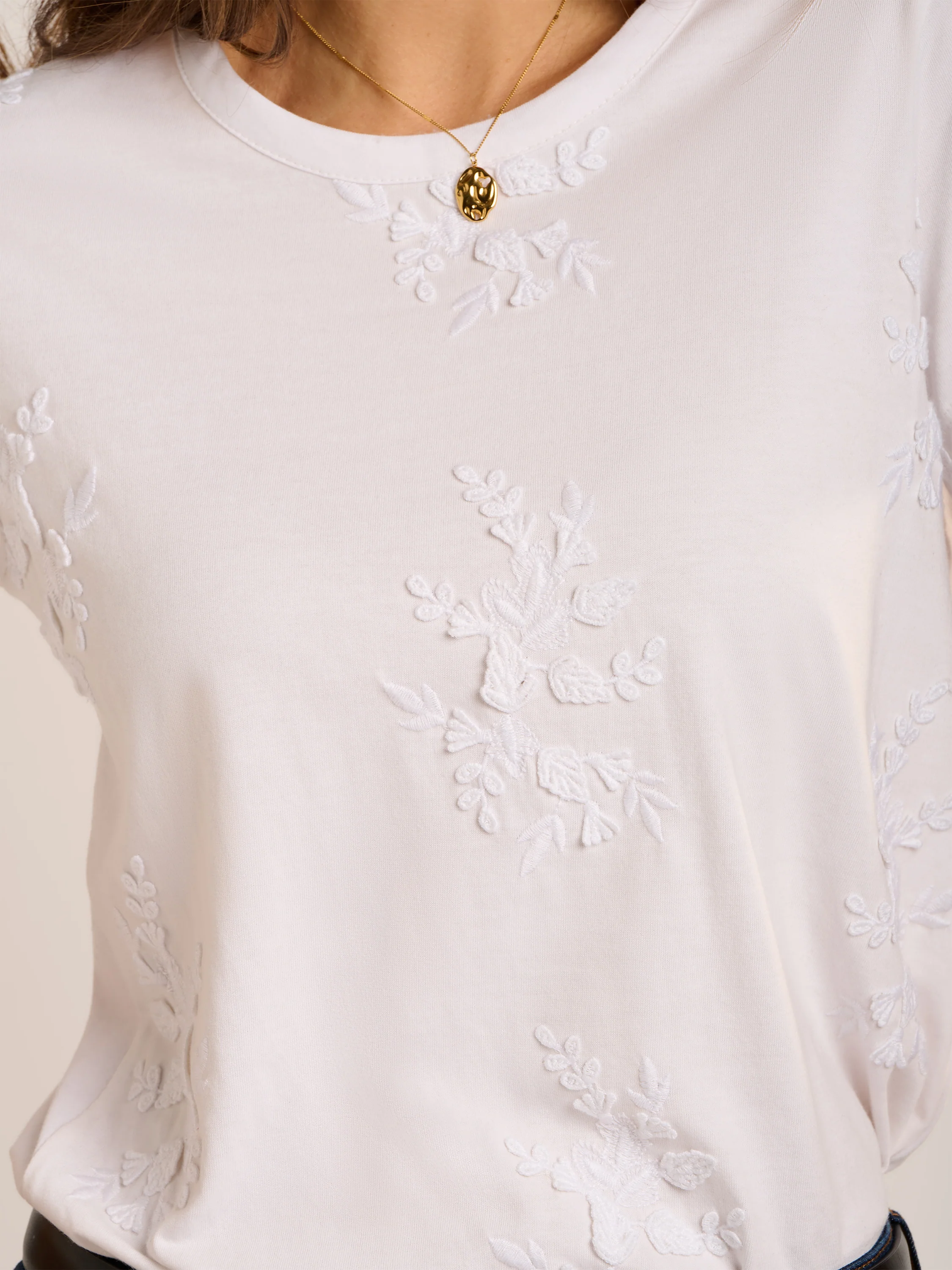 Agathe Embroidered T-Shirt - Image 4