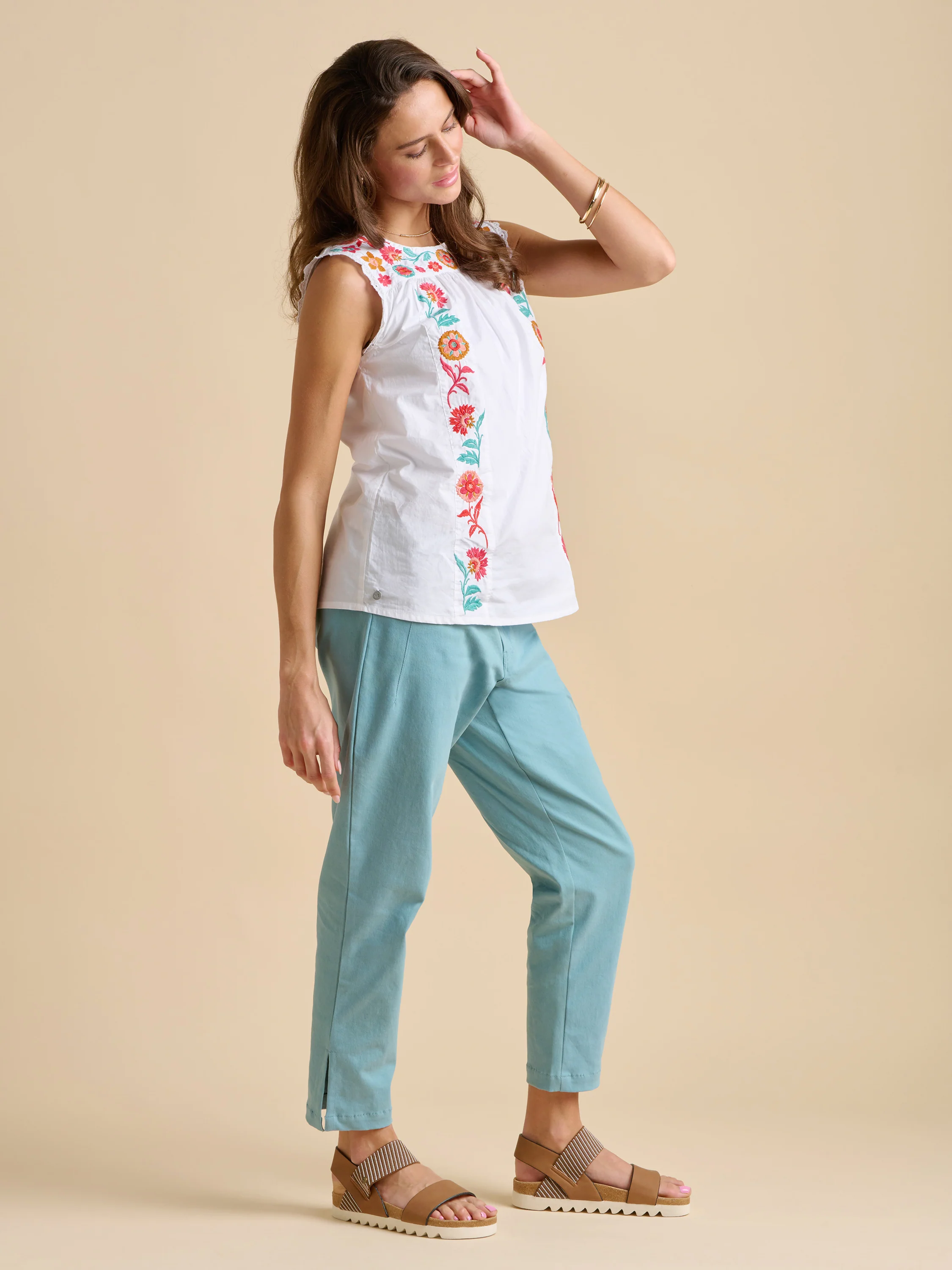 Resort Sleeveless Blouse - Image 4