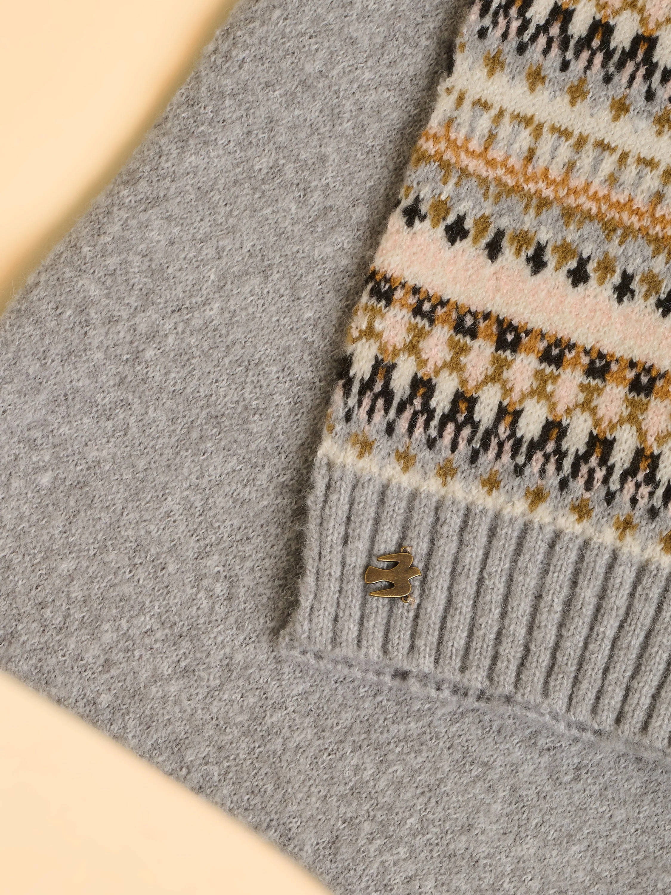 Thistle Knitted Scarf - Image 3