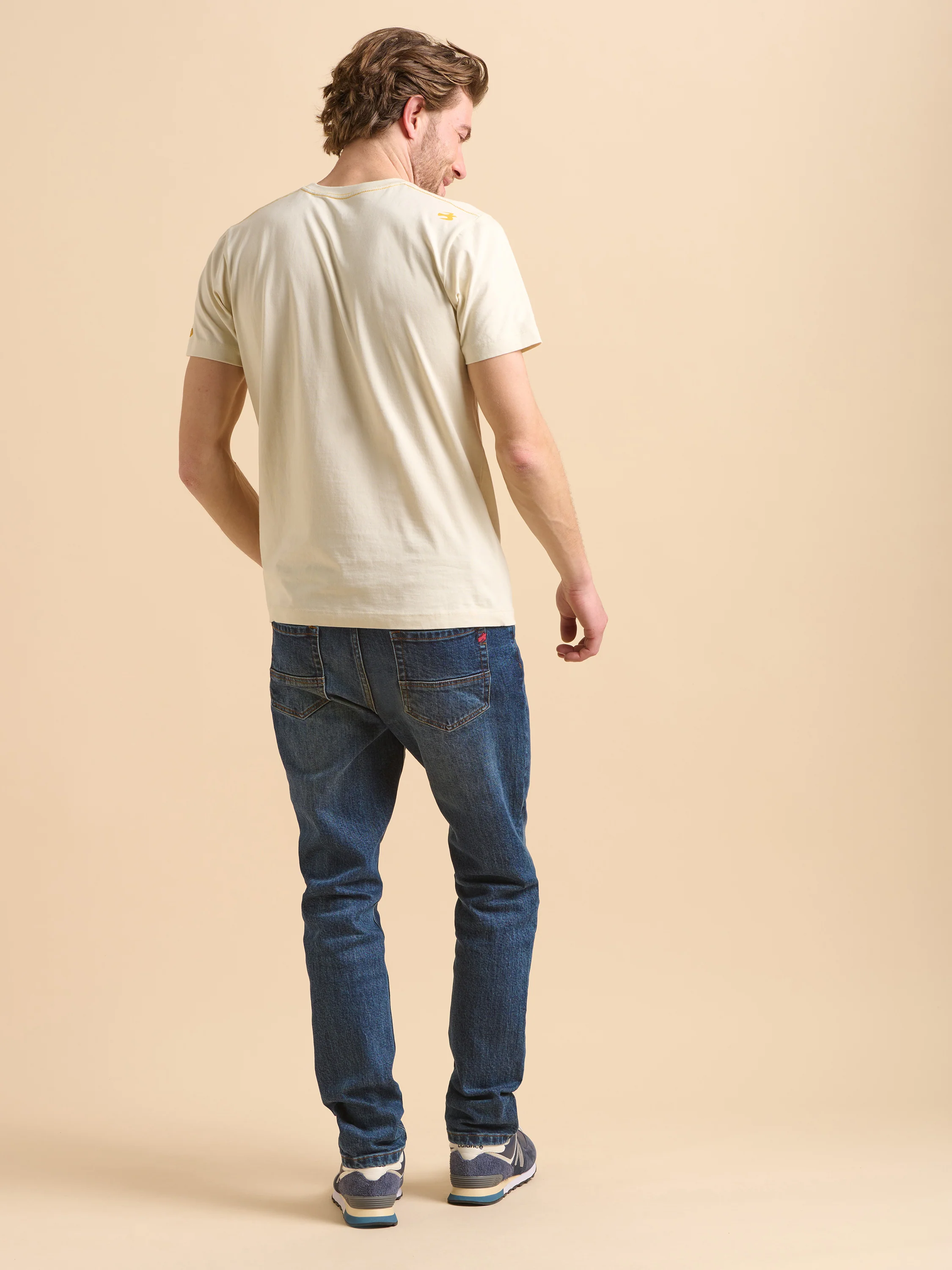 Waves Circle Tee - Image 3